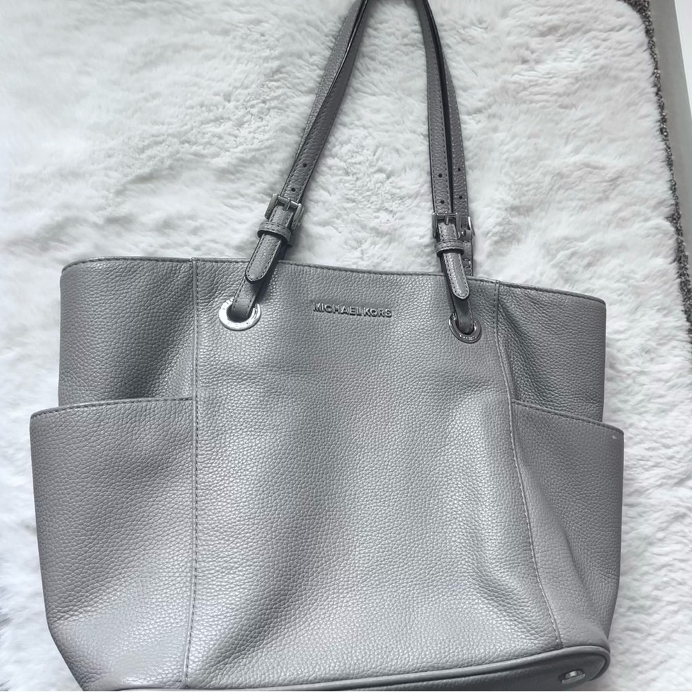 Michael Kors women handbag